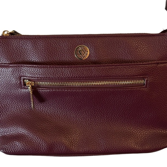 Anne Klein Purse Handbag‎ Lion Logo Crossbody Maroon - Picture 1 of 3